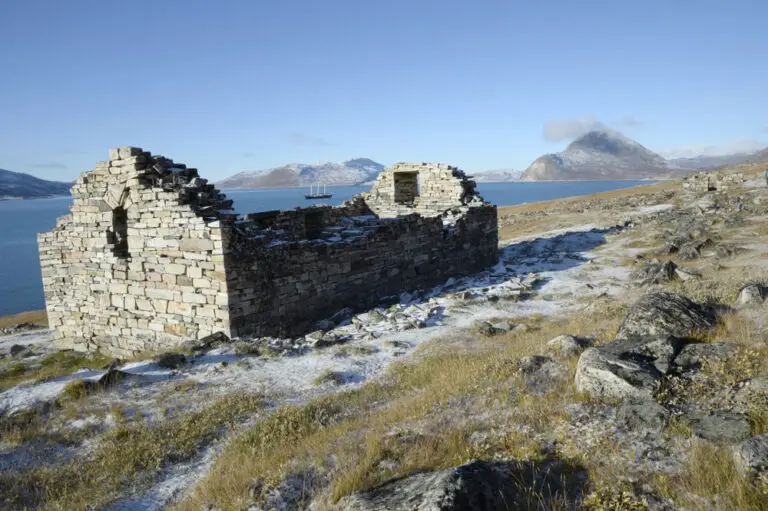 Ruines de l'église de Hvalsey au Groenland.