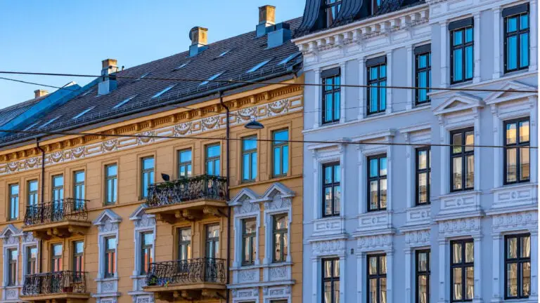 Le guide complet pour acheter ou louer un appartement en Norvège 2023 46 Immeubles d'appartements historiques à Oslo, Norvège.
