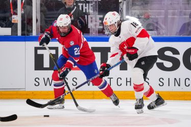 Hockey : La Suisse remporte sa première victoire face à la Norvège - 16