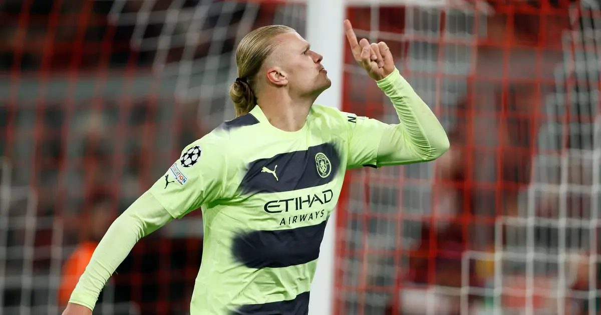 Erling Haaland apprécie son rôle de pantomime méchant lors des instants manqués de Man City contre le Bayern Munich. 4 Erling Haaland apprécie son rôle de pantomime méchant lors des instants manqués de Man City contre le Bayern Munich. - 3