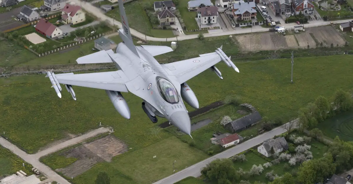 La Norvège va former les pilotes ukrainiens sur des F-16 4 La Norvège va former les pilotes ukrainiens sur des F-16 - 3