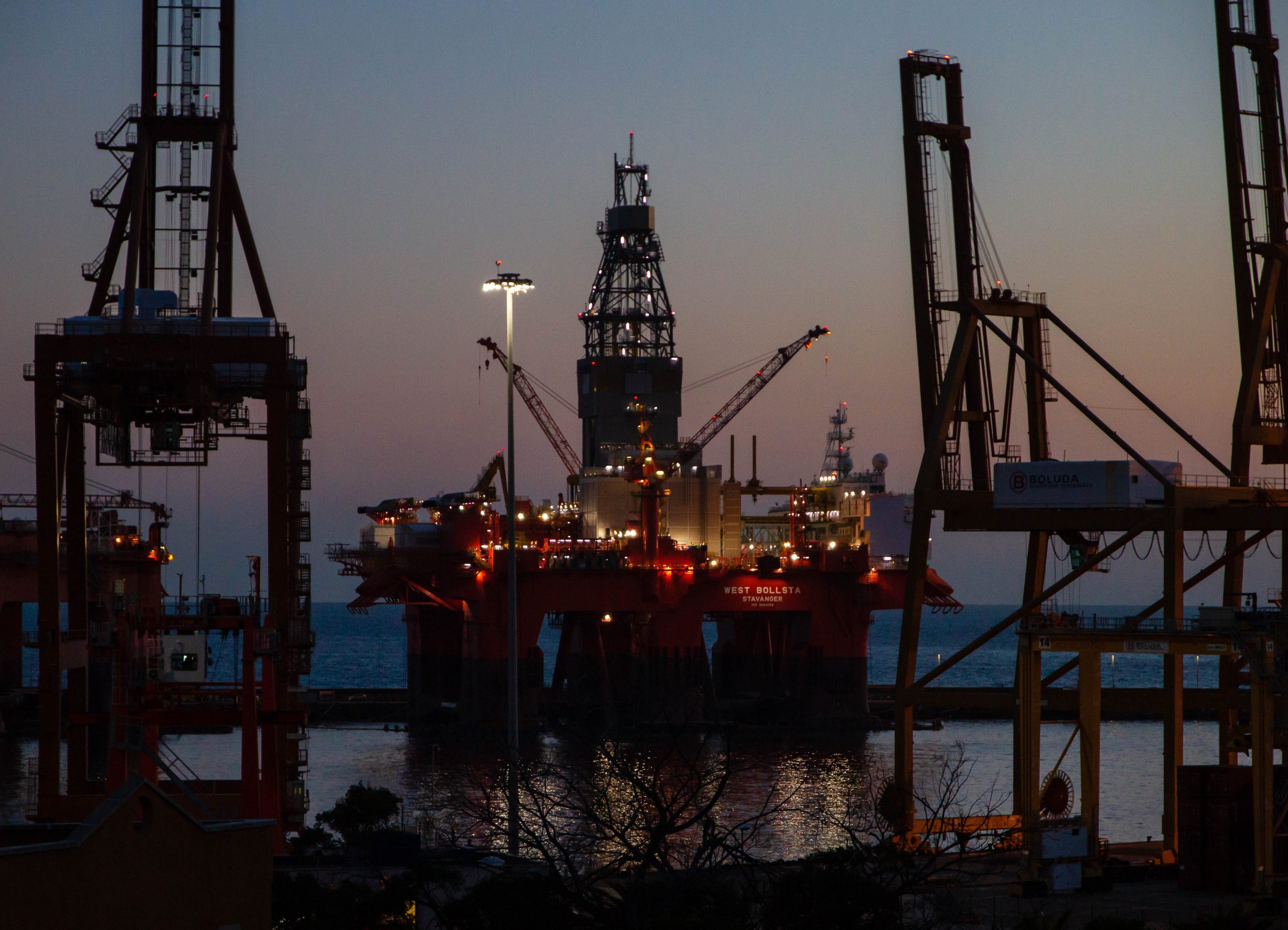 Pétrole : La NNPC du Nigeria et la société norvégienne Golar signent un accord sur une usine flottante de GNL 4 Pétrole : La NNPC du Nigeria et la société norvégienne Golar signent un accord sur une usine flottante de GNL - 3