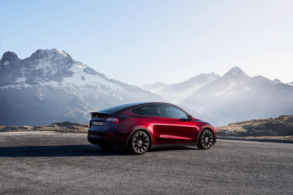 Le modèle Y de Tesla dépasse les 5 concurrents combinés en Norvège - 3