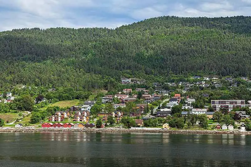 Ville de Molde vue de la mer, Norvège