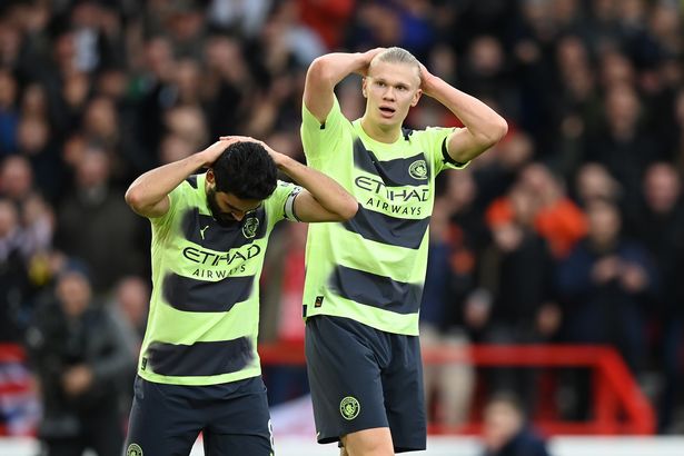 Ilkay Gundogan et Erling Haaland réagissent aux occasions manquées de Manchester City contre Nottingham Forest
