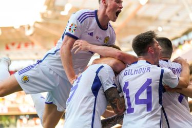 L'Ecosse bat la Norvège 2-1 - 8