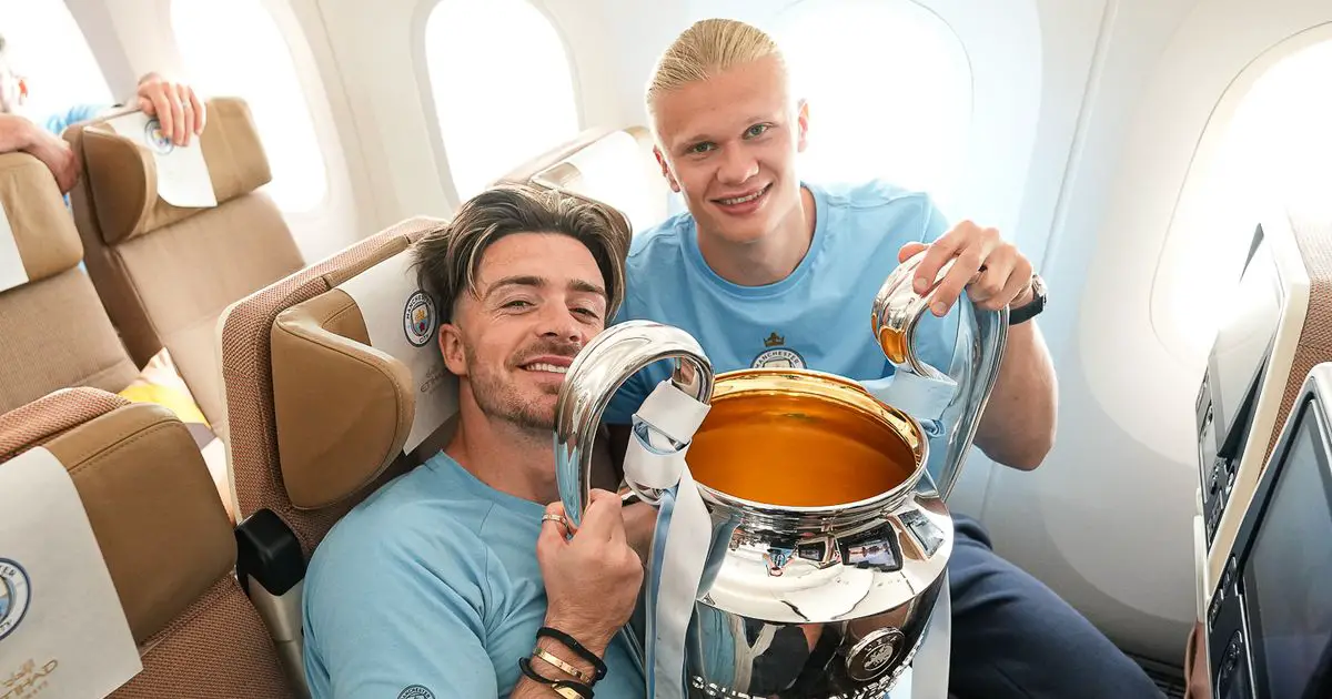 La star de Manchester City, Erling Haaland, envoie un message à Jack Grealish après une performance émotionnelle en Triple. 4 La star de Manchester City, Erling Haaland, envoie un message à Jack Grealish après une performance émotionnelle en Triple. - 3