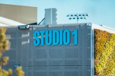 À l'intérieur de l'effort de Man City pour affronter Sky et BT dans une bataille médiatique croissante pour les fans À l'intérieur de la lutte de Man City contre Sky et BT dans une bataille médiatique en plein essor pour les fans. - 18