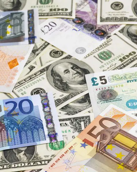 Le dollar américain tombe à son plus bas niveau depuis trois semaines par rapport au yen ; les données sur l'inflation stimulent la couronne norvégienne - 1