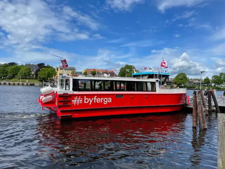 Ferry de la ville de Fredrikstad en service.