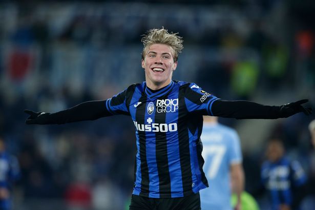 "Caractéristiques très semblables" - Rasmus Hojlund ne pourra plus ignorer les comparaisons d'Erling Haaland à Manchester United 26 "Caractéristiques très semblables" - Rasmus Hojlund ne pourra plus ignorer les comparaisons d'Erling Haaland à Manchester United - 25