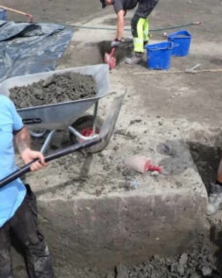 Des archéologues ont peut-être trouvé une maison viking de la longueur de près de deux courts de tennis. - 1