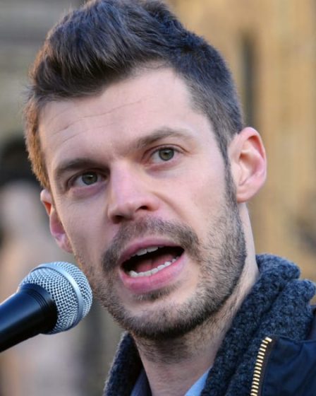 Le chef du parti de gauche norvégien démissionne après avoir volé des lunettes de soleil Hugo Boss - POLITICO - 1