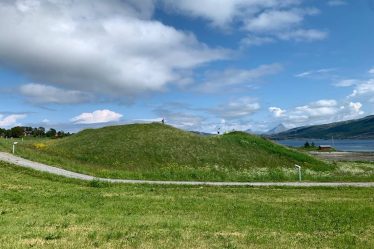 Une structure secrète était probablement cachée dans l'énorme tumulus d'un roi de l'ère viking en Norvège - 18