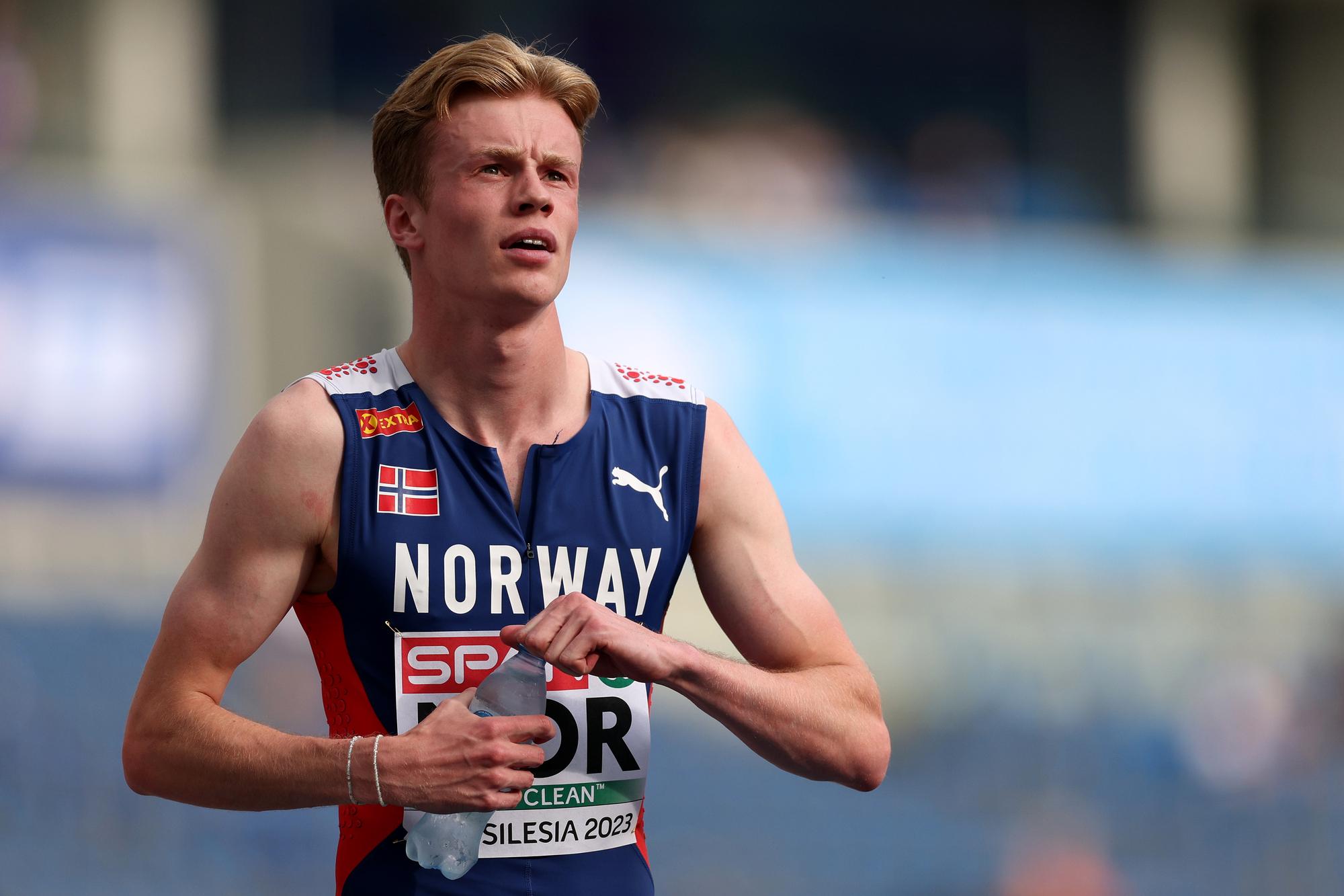 Plus la scène est grande, mieux c'est pour le nouveau talent norvégien Ingvaldsen. 4 Plus la scène est grande, mieux c'est pour le nouveau talent norvégien Ingvaldsen. - 3