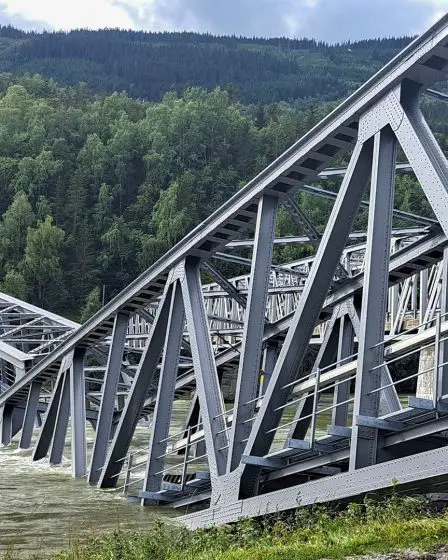 Un pont s'effondre après des pluies torrentielles en Norvège 18 Un pont s'effondre après des pluies torrentielles en Norvège - 17