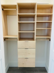 Des tournées nationales à la fabrication artisanale d'armoires, un Norvégien découvre qu'il n'y a pas d'endroit où l'on puisse se sentir comme chez soi. 90 Des tournées nationales à la fabrication artisanale d'armoires, un Norvégien découvre qu'il n'y a pas d'endroit où l'on puisse se sentir comme chez soi. - 89