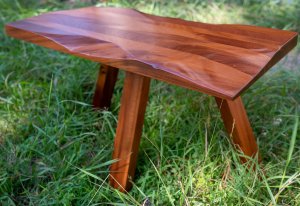 Des tournées nationales à la fabrication artisanale d'armoires, un Norvégien découvre qu'il n'y a pas d'endroit où l'on puisse se sentir comme chez soi. 86 Des tournées nationales à la fabrication artisanale d'armoires, un Norvégien découvre qu'il n'y a pas d'endroit où l'on puisse se sentir comme chez soi. - 85