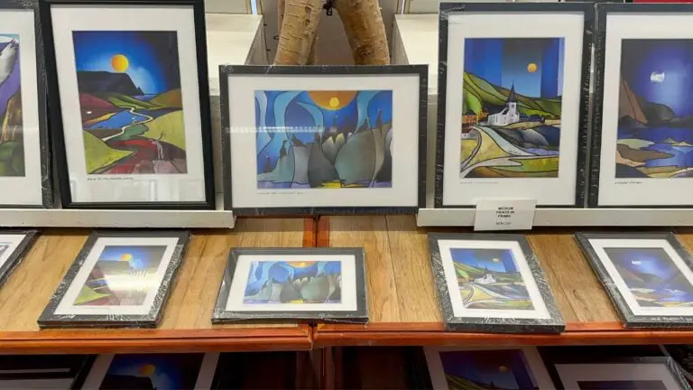 Honningsvåg : La porte d'entrée de la Norvège au Cap Nord 36 Œuvres d'art dans la galerie Honningsvåg.