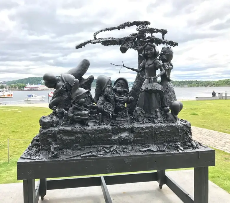 Sculpture de conte de fées à Tjuvholmen, Oslo