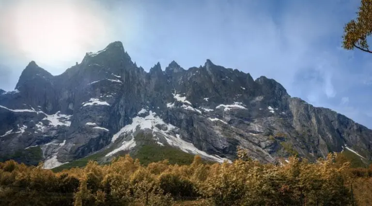 Face rocheuse de Trollveggen en Norvège.