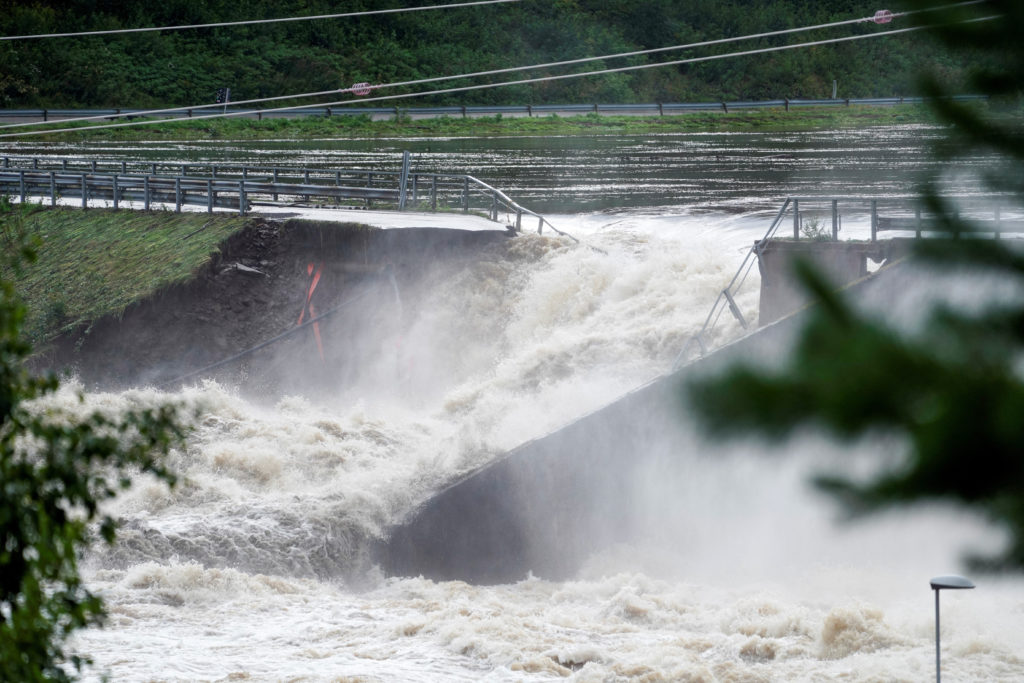 En Norvège, un barrage cède partiellement après plusieurs jours de fortes pluies et d'inondations 4 En Norvège, un barrage cède partiellement après plusieurs jours de fortes pluies et d'inondations - 3