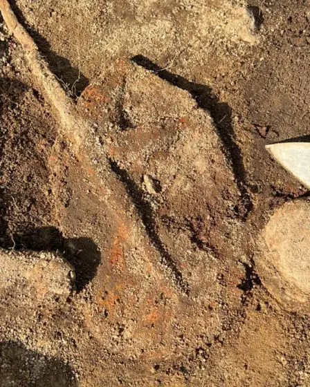 Voici ce que les archéologues ont trouvé dans la tombe viking que la famille Heiland a découverte dans son jardin. - 1
