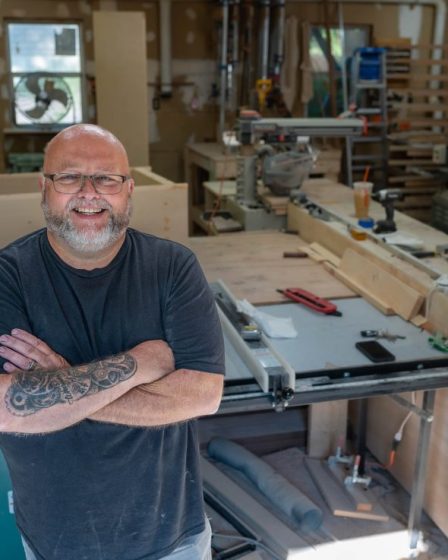 Des tournées nationales à la fabrication artisanale d'armoires, un Norvégien découvre qu'il n'y a pas d'endroit où l'on puisse se sentir comme chez soi. - 5