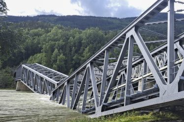 Un pont ferroviaire s'effondre dans le sud-est de la Norvège après les pluies torrentielles de la semaine dernière - 16