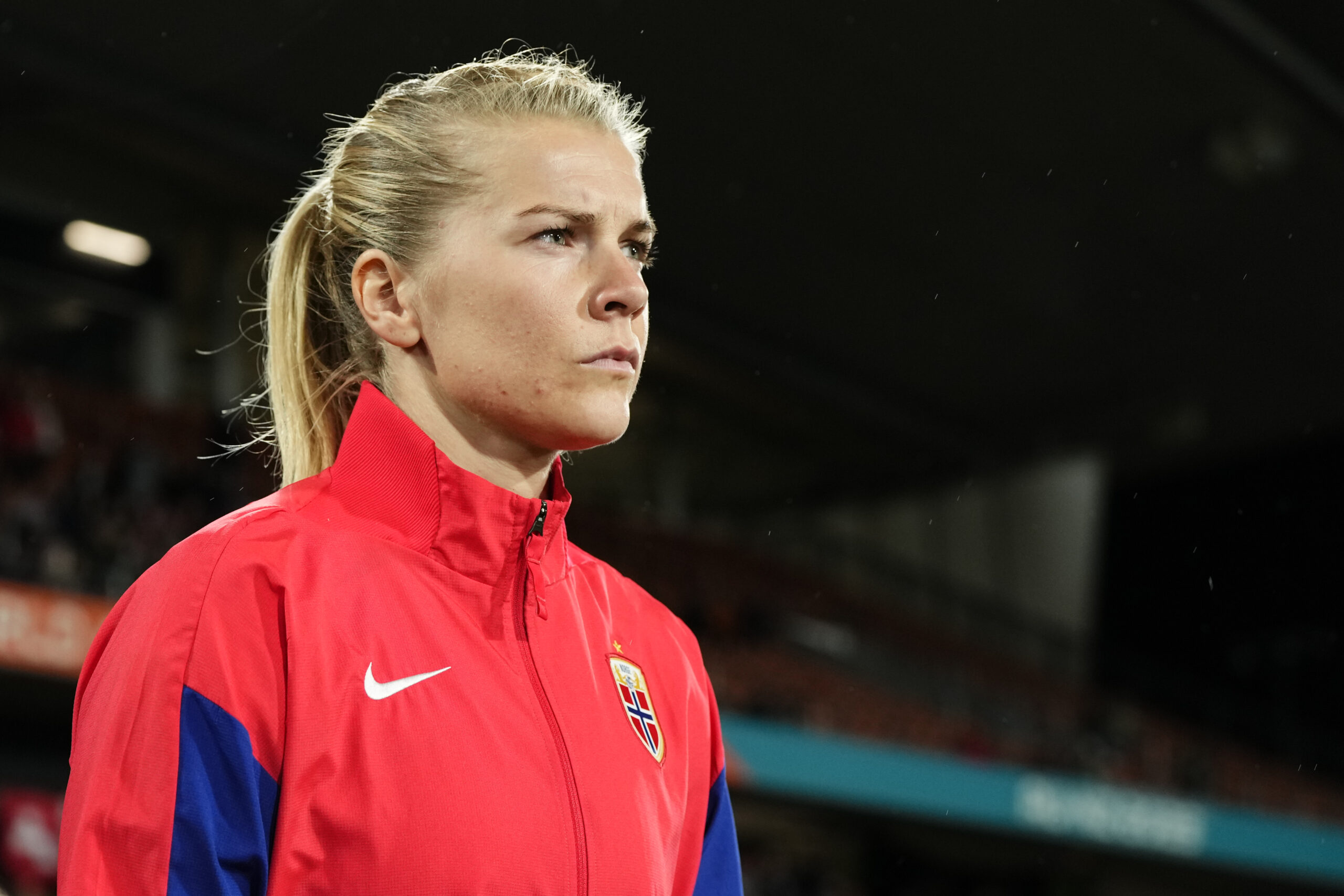 La star norvégienne réagit après que le président de la FIFA a dit aux femmes de "choisir leurs batailles". 4 La star norvégienne réagit après que le président de la FIFA a dit aux femmes de "choisir leurs batailles". - 3