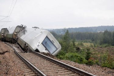 Un train déraille et des routes sont inondées alors que la Suède et la Norvège sont frappées par des pluies torrentielles - 18