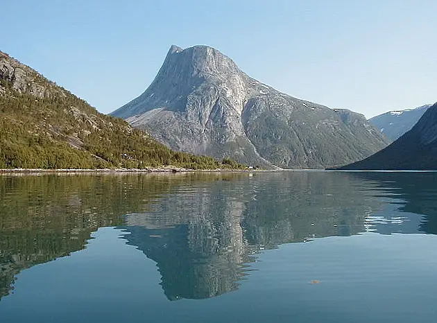 Nouvel itinéraire sur le pic Lappviktinden en Norvège " Explorersweb 6 Nouvel itinéraire sur le pic Lappviktinden en Norvège " Explorersweb - 5