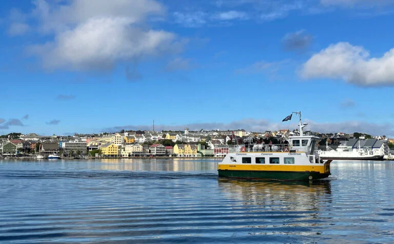 Une introduction à Kristiansund, Norvège 32 Sundbåten à Kristiansund, Norvège