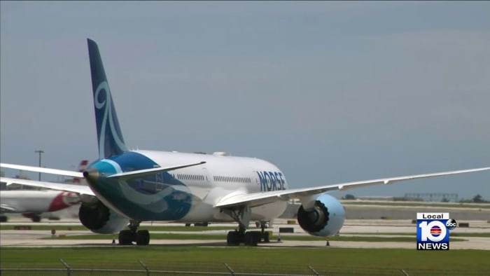 Les passagers à destination de la Norvège bloqués pendant plusieurs jours à FLL 4 Les passagers à destination de la Norvège bloqués pendant plusieurs jours à FLL - 3