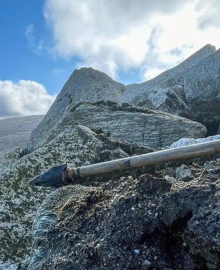 Une flèche ancienne figure parmi les objets émergeant de la fonte des glaces en Norvège - 39