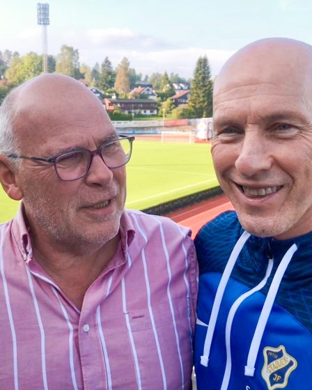 Bob Bradley et Ingebrigt Steen Jensen lors d'une rencontre réconfortante : - Un champion 2 Bob Bradley et Ingebrigt Steen Jensen lors d'une rencontre réconfortante : - Un champion - 1