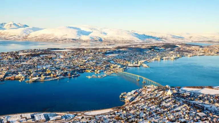 Vue de Tromsø en hiver.