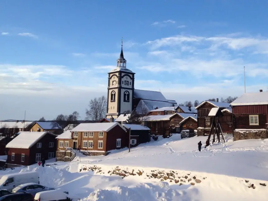 Scène hivernale à Røros, Norvège