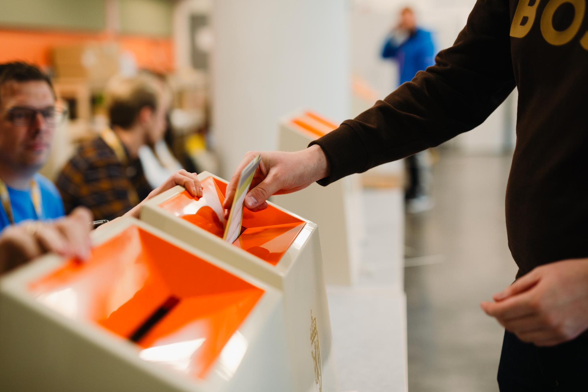 Capacité accrue après des problèmes de voix. Mais il n’est pas certain que le problème soit résolu. 8 Capacité accrue après des problèmes de voix. Mais il n’est pas certain que le problème soit résolu. - 7