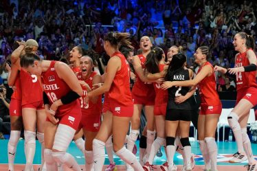 La fièvre du volley-ball fait rage en Turquie. Mais tout le monde n’encourage pas l’équipe féminine. - 16
