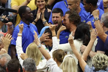 Novak Djokovic a pleuré de joie après sa victoire à l'US Open et a rendu hommage à la légende décédée. - 16