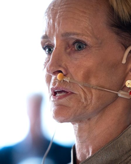 Le commissaire rompt avec Laila Bertheussen : - Une collaboration mouvementée 5 Le commissaire rompt avec Laila Bertheussen : - Une collaboration mouvementée - 4