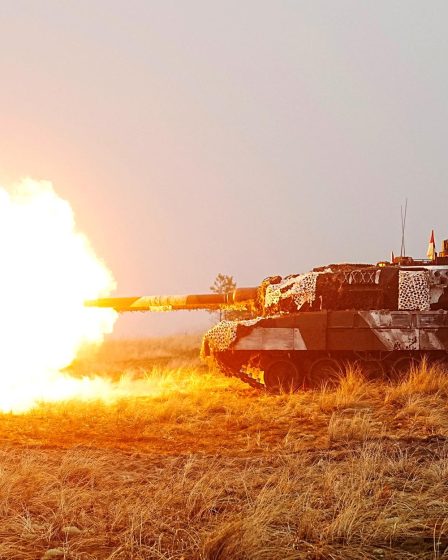 Les forces armées disposent d'un simulateur de char supplémentaire. - Une meilleure formation pour l'armée. - 7