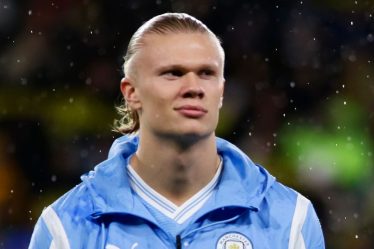 Erling Haaland montre son accord avec Jose Mourinho dans les moments manqués de Manchester City contre les Young Boys - 18