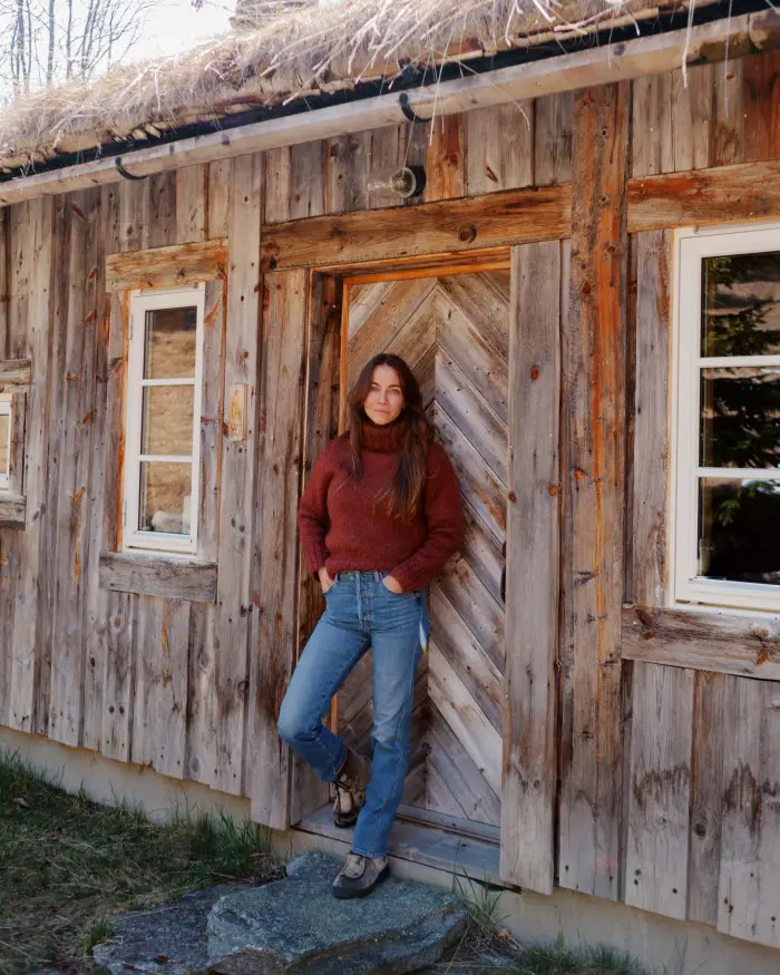 Chez les Flakks, dans les fjords de l'ouest de la Norvège 37 Maria Lilly porte des tricots de OA Devold
