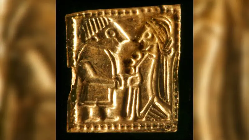 De mystérieuses figurines en feuille d'or découvertes en Norvège - 3