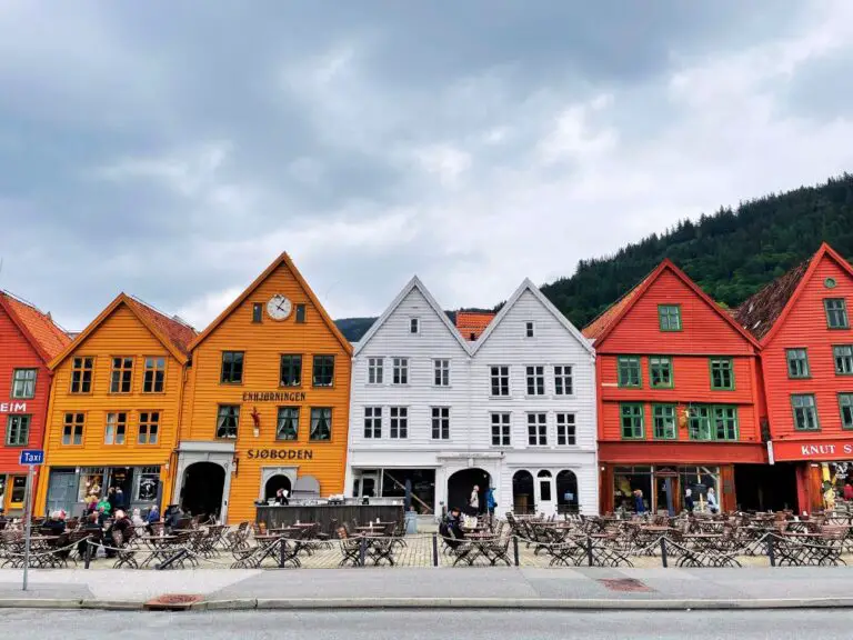 Bryggen au cœur de Bergen, en Norvège. Photo : David Nikel.