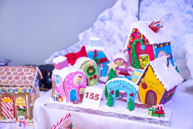 Découvrez les gagnants du concours Norway House - Twin Cities 82 Une représentation colorée de Whoville en pain d'épices de