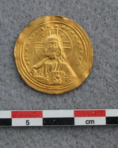 Découverte en Norvège d'une ancienne pièce d'or représentant Jésus - 1