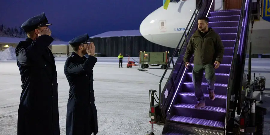 Zelenskyy arrive en Norvège pour une visite inopinée, après s'être arrêté en Argentine et aux États-Unis 4 Zelenskyy arrive en Norvège pour une visite inopinée, après s'être arrêté en Argentine et aux États-Unis - 3